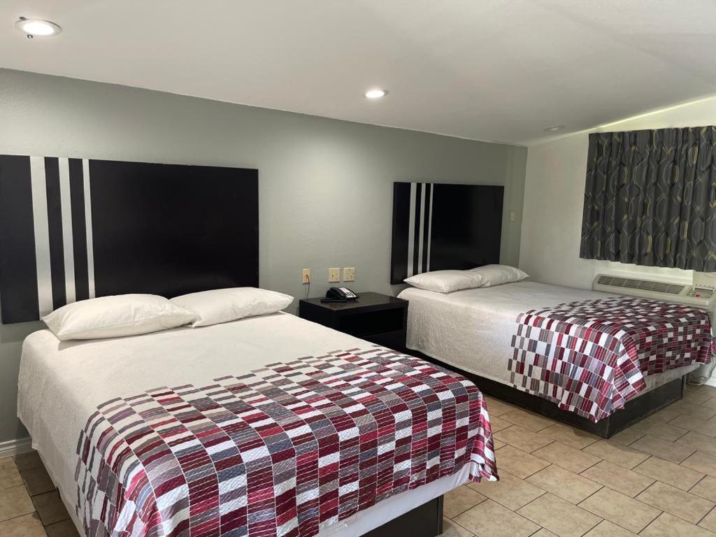 קורפוס כריסטי Safari Inn Motel מראה חיצוני תמונה